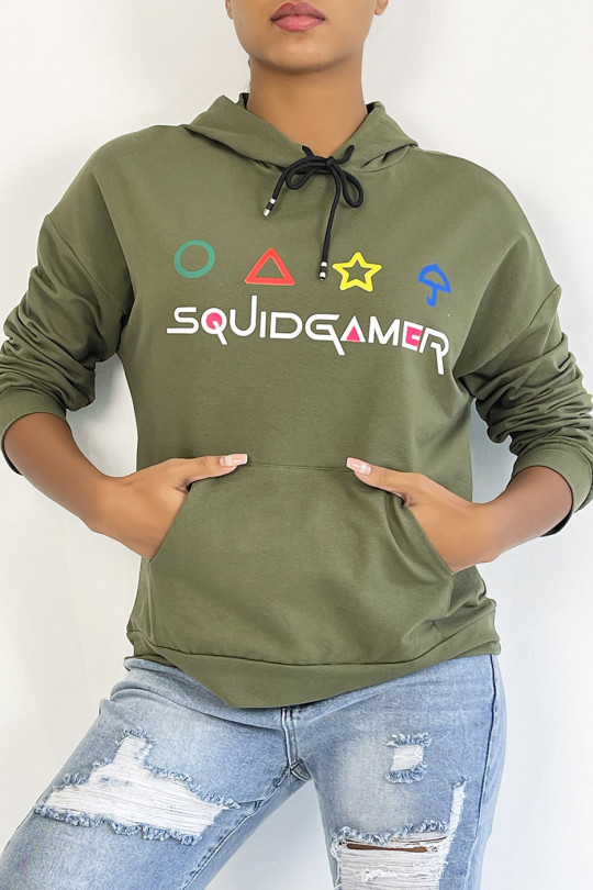 Khaki hoodie with pocket and SQUID GAMER writing - 3