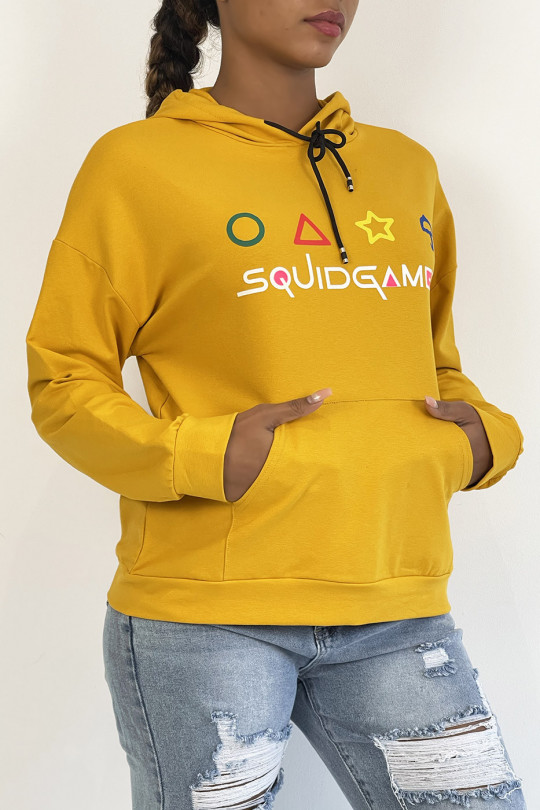 Mustard hoodie with pocket and SQUID GAMER writing - 4