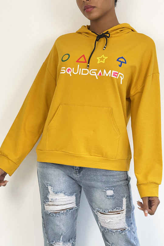 Mustard hoodie with pocket and SQUID GAMER writing - 5