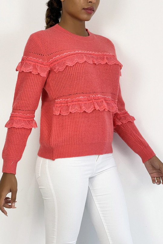 Coral round-neck sweater with openwork ruffle details - 3