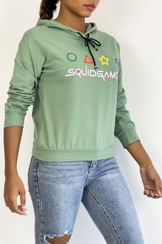 Short green hooded sweatshirt with SQUID GAME print - 2