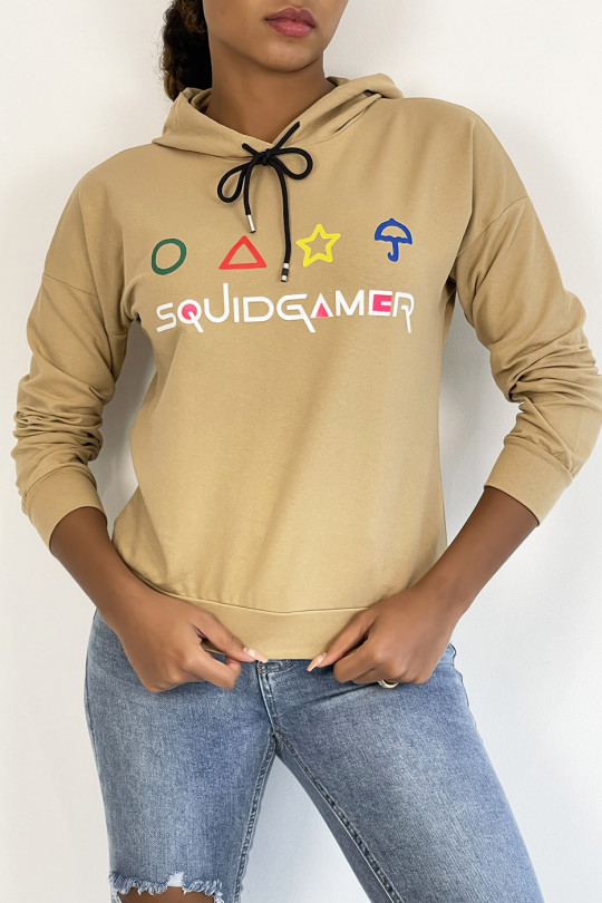 Camel kort sweatshirt met capuchon en SQUID GAME-print - 2