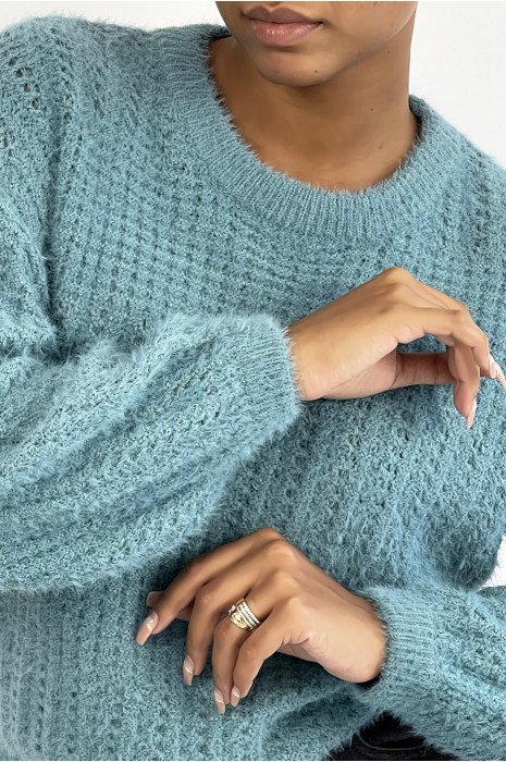 Pull bleu tombant et duveteux dans une belle matière chaude - 5