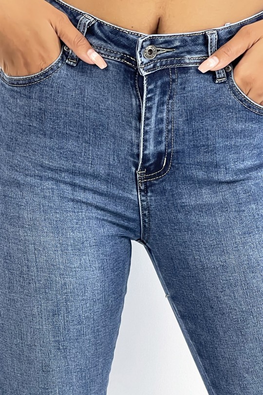 Blue high-waisted bell-bottom jeans with fitted slit at the push-up effect waist - 9