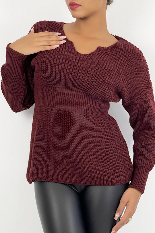 MiBHlength burgundy knit-effect sweater with plunging collar fitted at the waist and loose sleeve tight to the wrist - 1