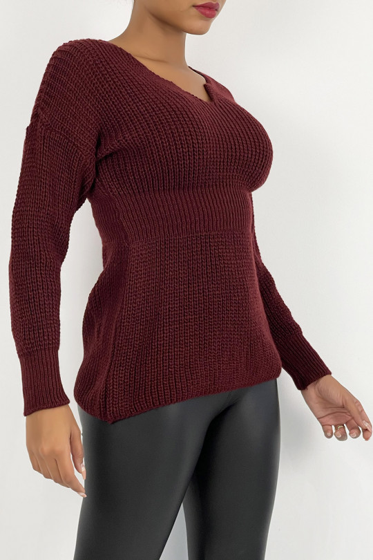 MiBHlength burgundy knit-effect sweater with plunging collar fitted at the waist and loose sleeve tight to the wrist - 4