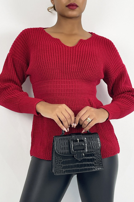 Pull mi-long rouge effet maille avec col plongeant cintré à la taille et manche ample serrée au poignet - 6
