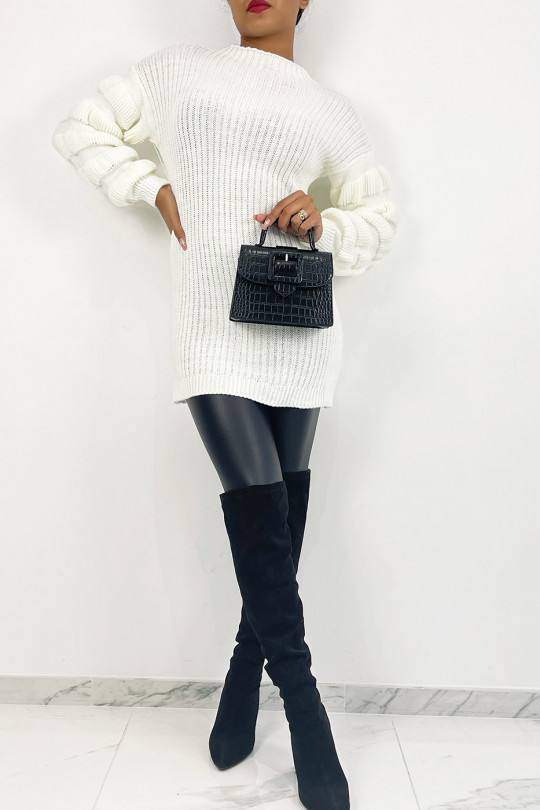 Witte sweaterjurk met gebreide look, opstaande kraag en pofmouwen - 5