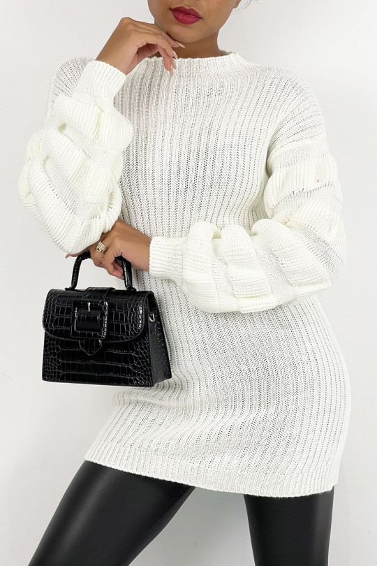 Witte sweaterjurk met gebreide look, opstaande kraag en pofmouwen - 6