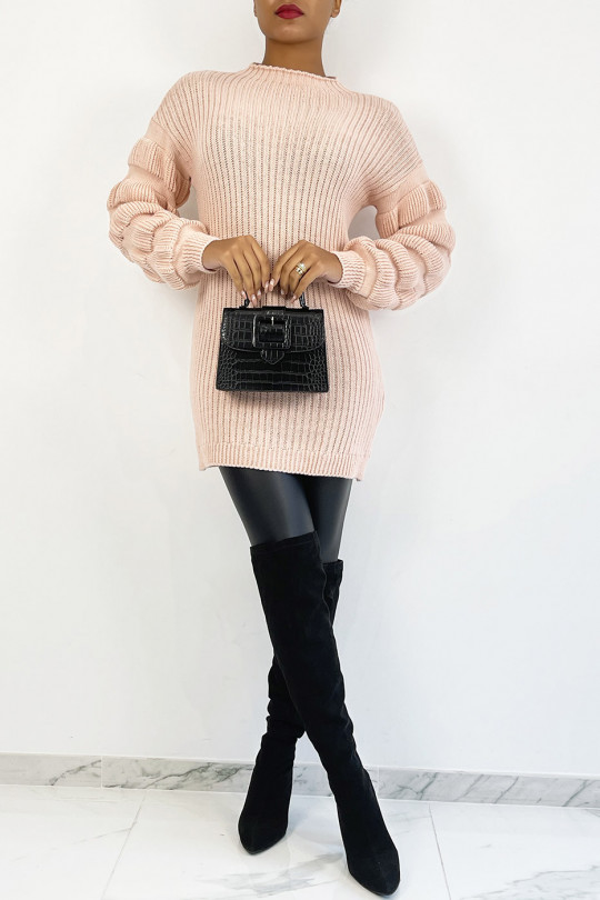 Roze gebreide sweaterjurk met hoge kraag en pofmouwen met reliëf - 5 Roze gebreide sweaterjurk met hoge kraag en pofmouwen met reliëf - 5