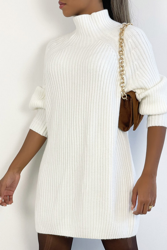 Very thick white oversize sweater dress with high collar - 6