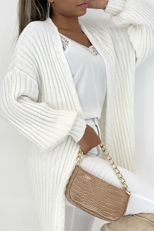Long thick white cardigan in a beautiful fluffy material - 5