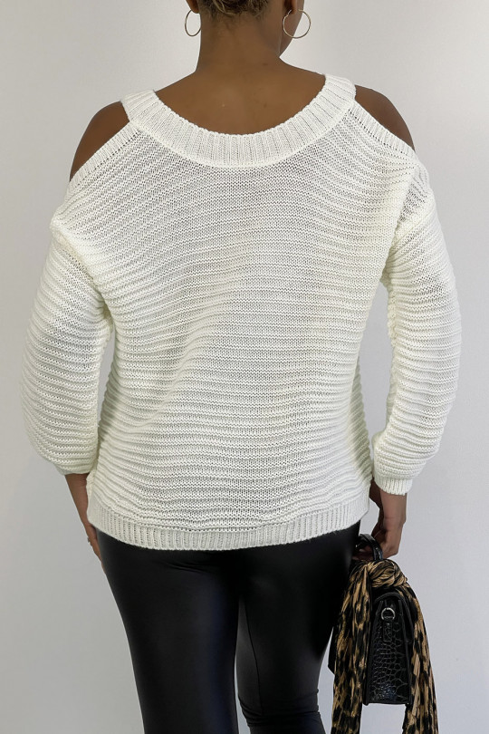 White chunky off-the-shoulder warm sweater - 1