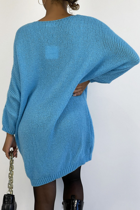 Very oversized long blue V-neck sweater XXL style in knit - 1