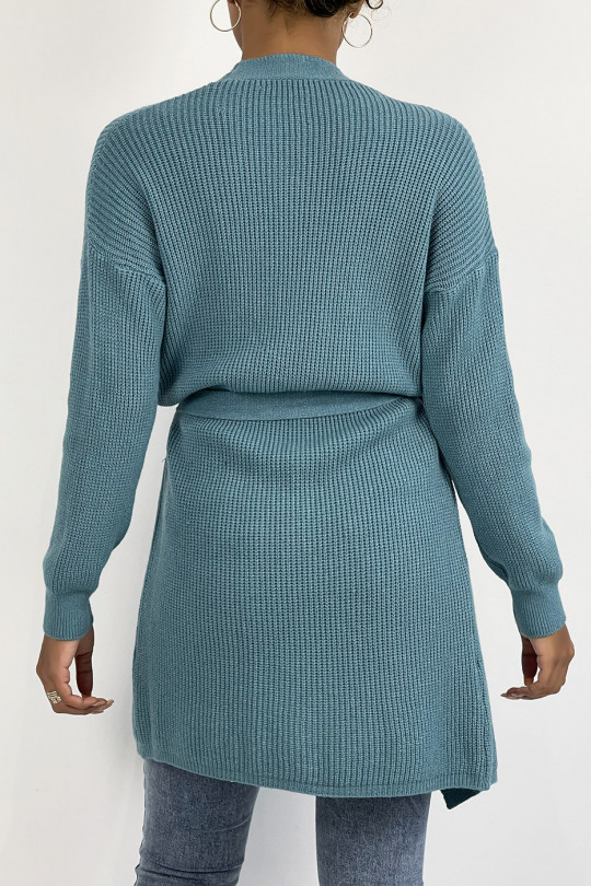 Vloeiend groen gebreid gilet om in de taille te strikken - 2 Vloeiend groen gebreid gilet om in de taille te strikken - 2
