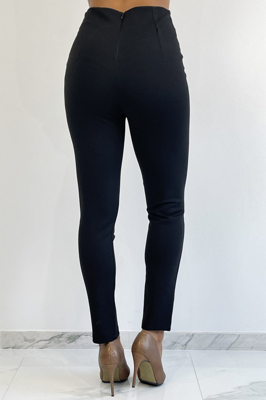 Black high waist slim pants with belt and V shape - 4