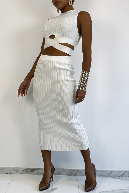 Long skirt and white bandage crop top set - 3