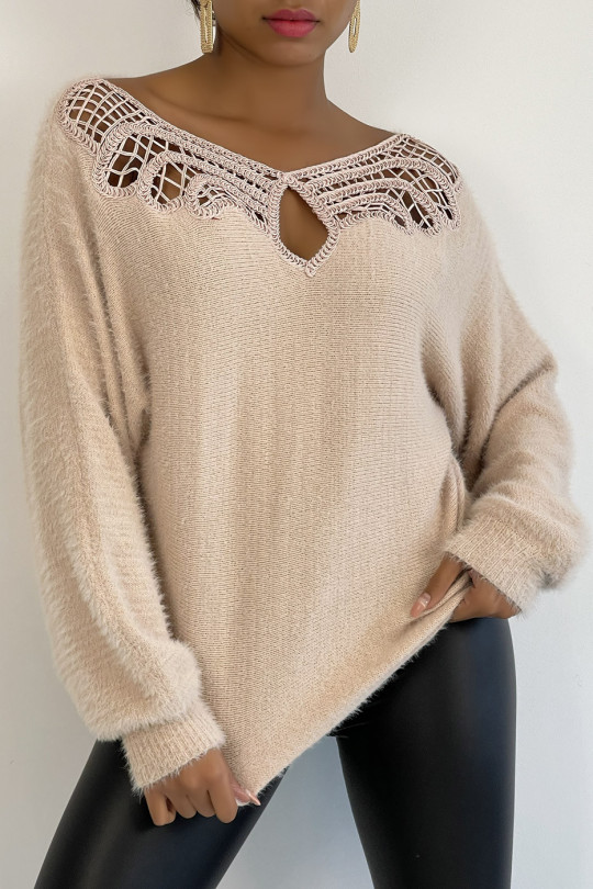 Soft pink sweater with dropped shoulders and openwork details at the collar - 2