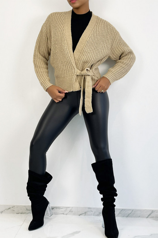 Warm camel wrap in chunky knit with puffed sleeves - 1