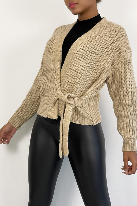 Warm camel wrap in chunky knit with puffed sleeves - 2