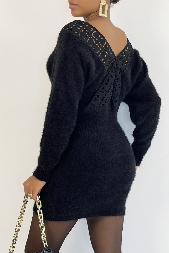SuSSr soft black furry V-neck fitted sweater dress with plunging neck back - 4