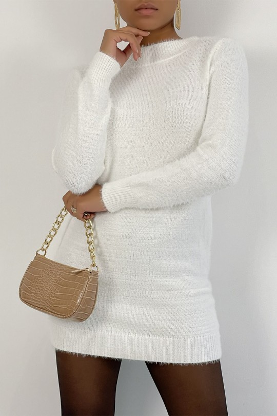 Soft white sweater dress long sleeve round neck with plunging back slit and lace details - 2