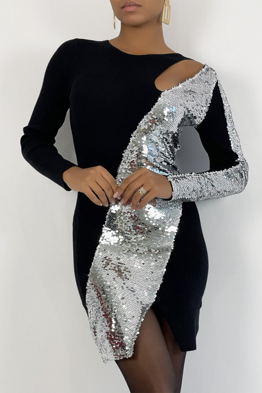Black bodycon dress with sequins slit at the level of the thighs, pleasant soft and super stylish with its cut out on the should