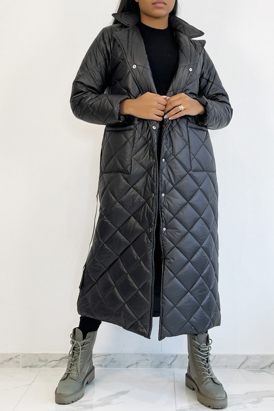 Very chic long black quilted coat with belt - 3