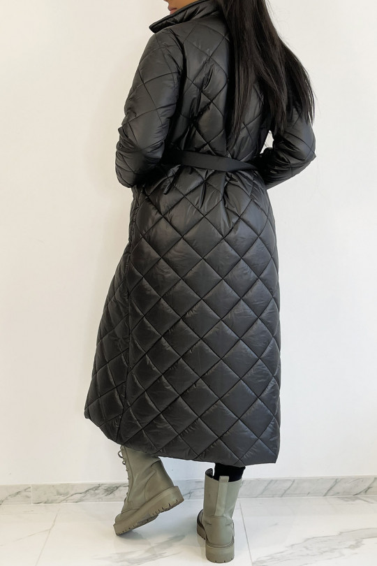Very chic long black quilted coat with belt - 5