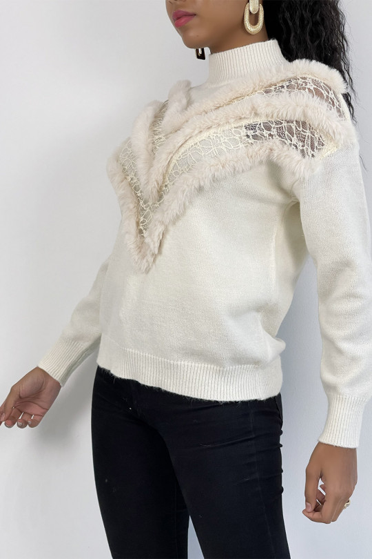 Pull écru à motif V en dentelle et fausse fourrure - 2