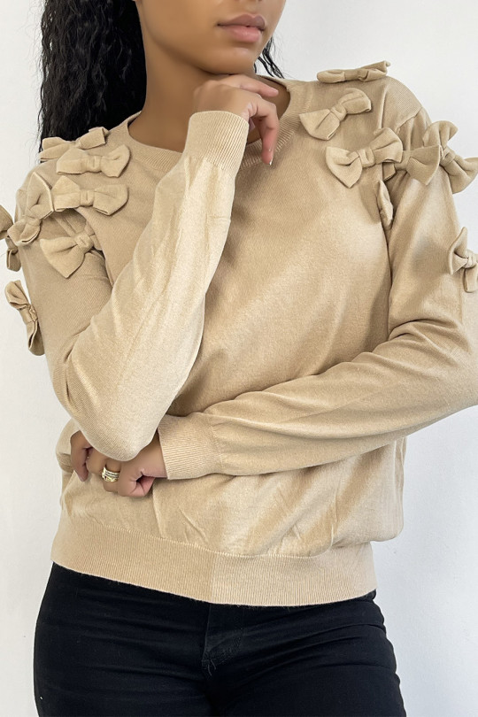 Basic beige sweater with butterfly knots on the shoulders - 2