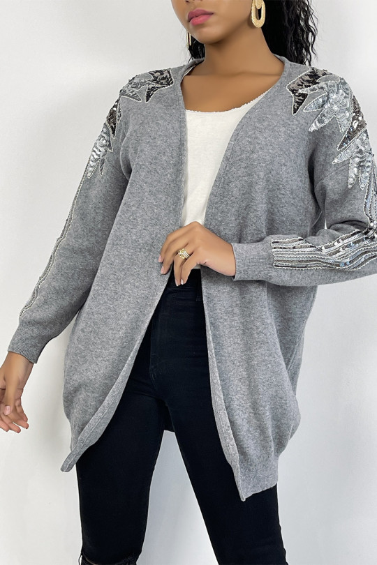 Mid-length gray cardigan with large rhinestone patterns on the sleeves - 2
