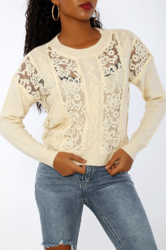 Beige sweater with lace insert and basic fit - 3