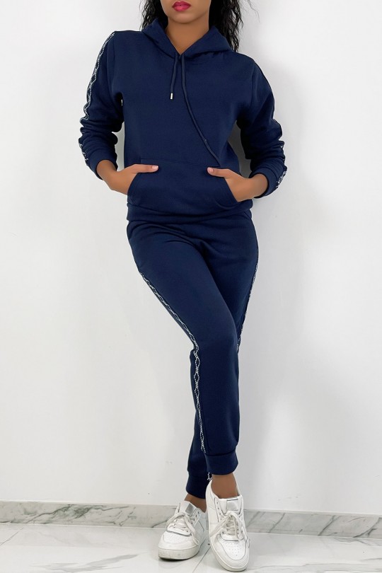 Ensemble jogging bleu marine à capuche très doux avec bande à motif - 5 Ensemble jogging bleu marine à capuche très doux avec bande à motif - 5