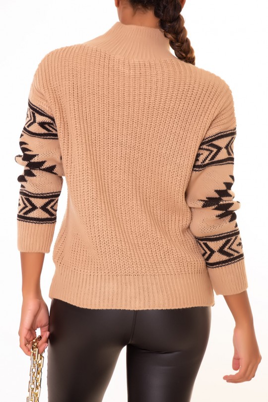 Camel thick sweater with aztec pattern on the sleeves retro style - 1