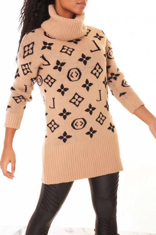 Long camel turtleneck sweater with luxury print - 2