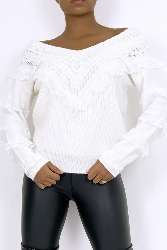 White V-neck sweater with pretty pattern and lace flounce - 2