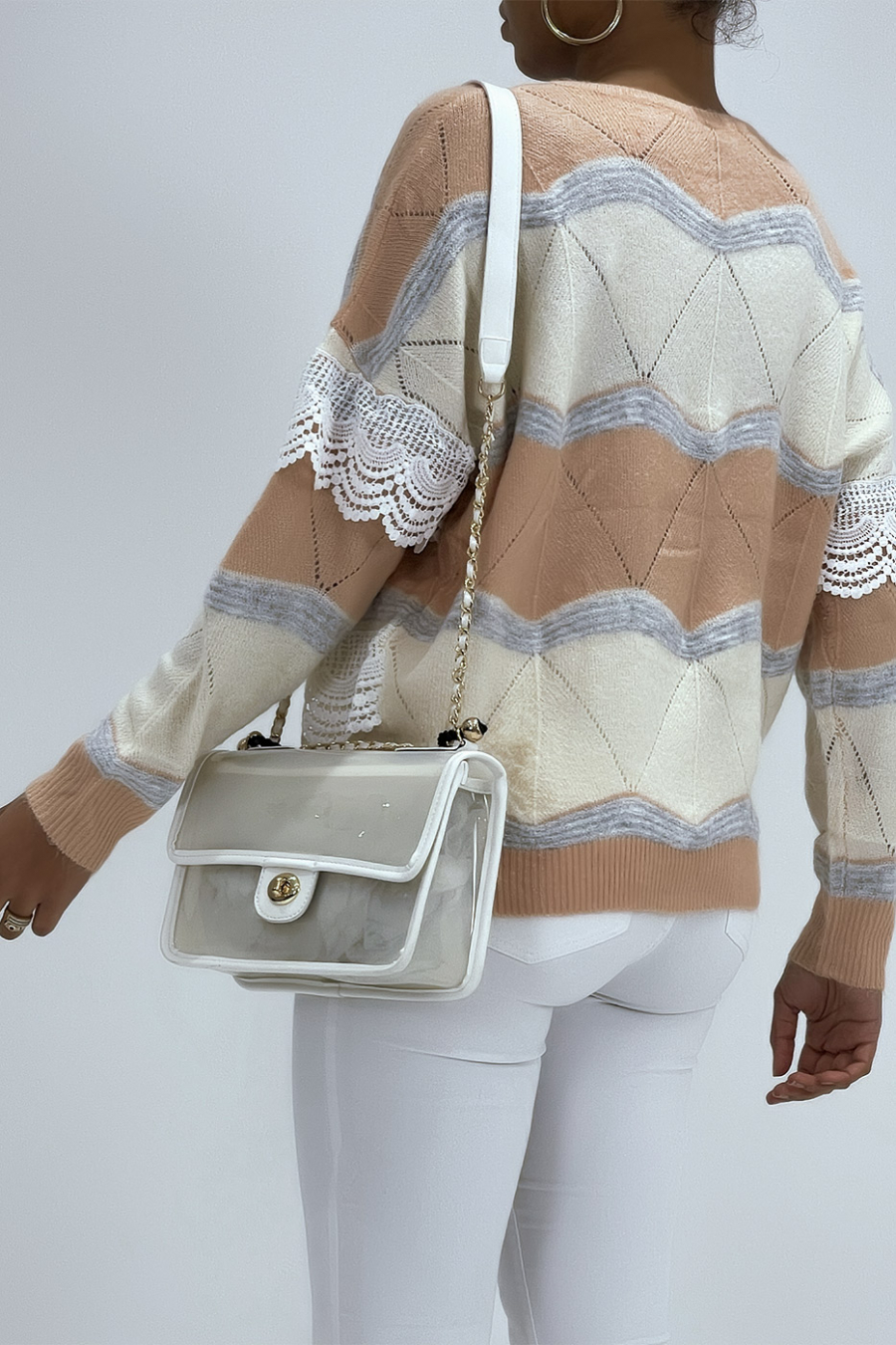 Soft pink and beige two-tone sweater with lace details - 3