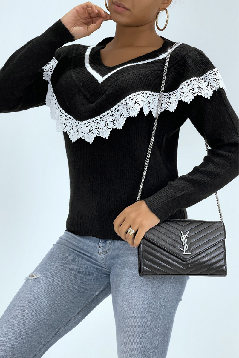 Classic black V-neck sweater with lining and lace effect - 4
