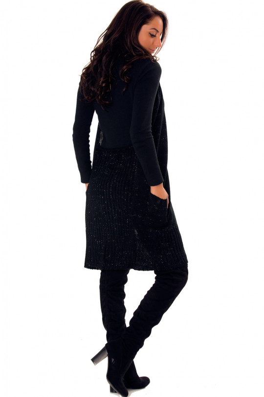 Long black knitted vest, sleeveless, open back and pockets. PU+282 - 4