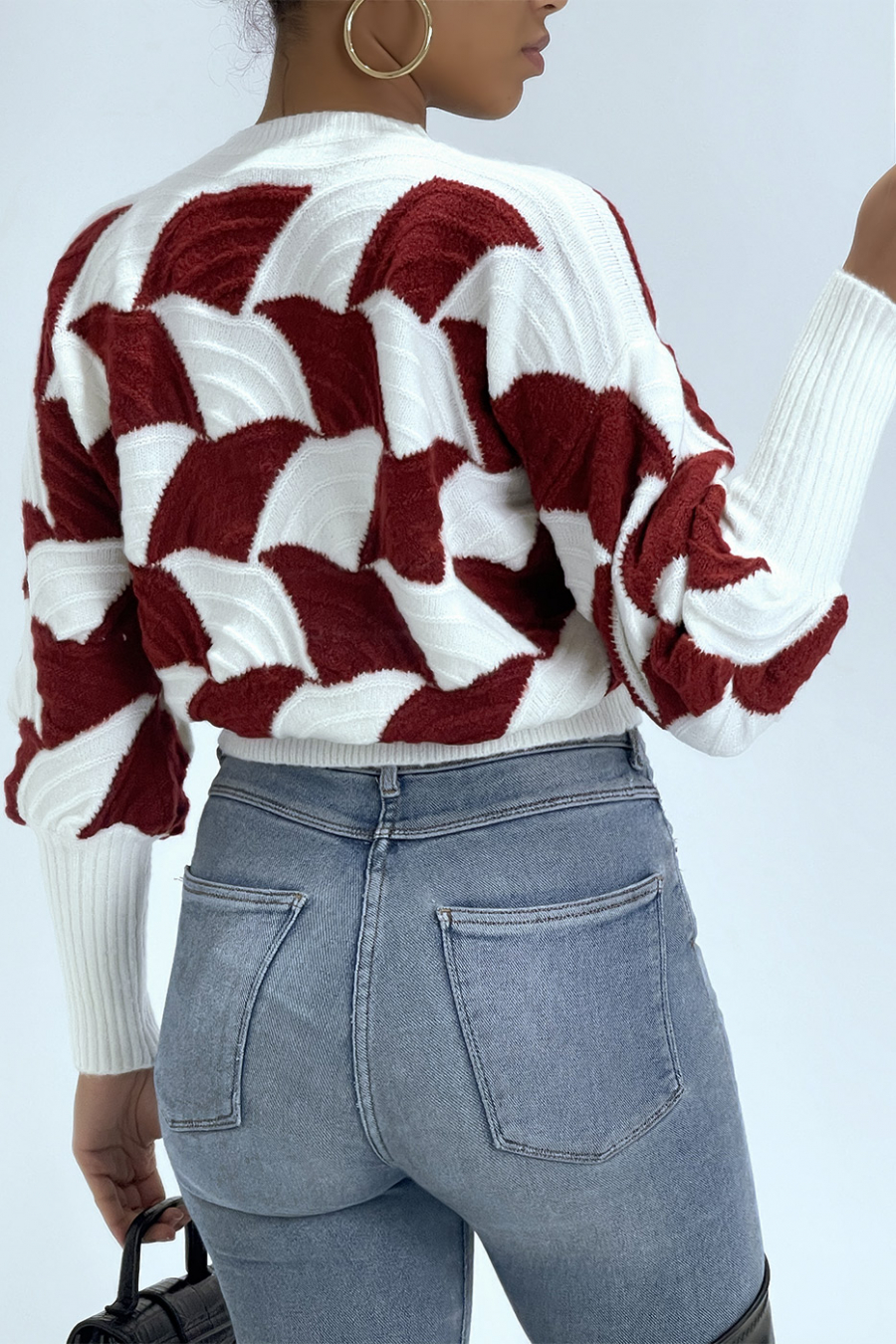 Two-tone white and burgundy red sweater with puff cutout - 3