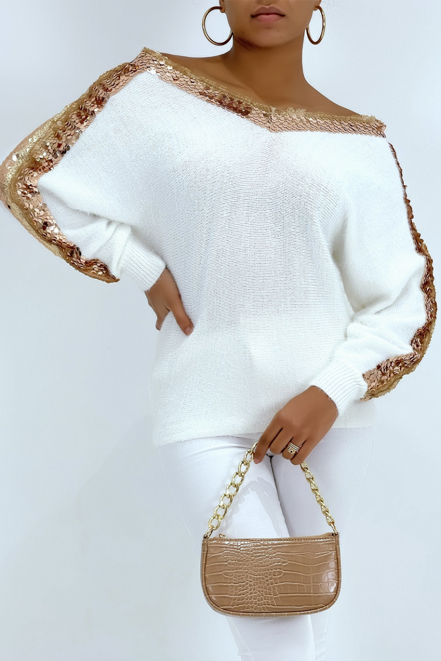 Super soft white mid-length V-neck sweater with sequined stripe from the collar to the sleeves - 7