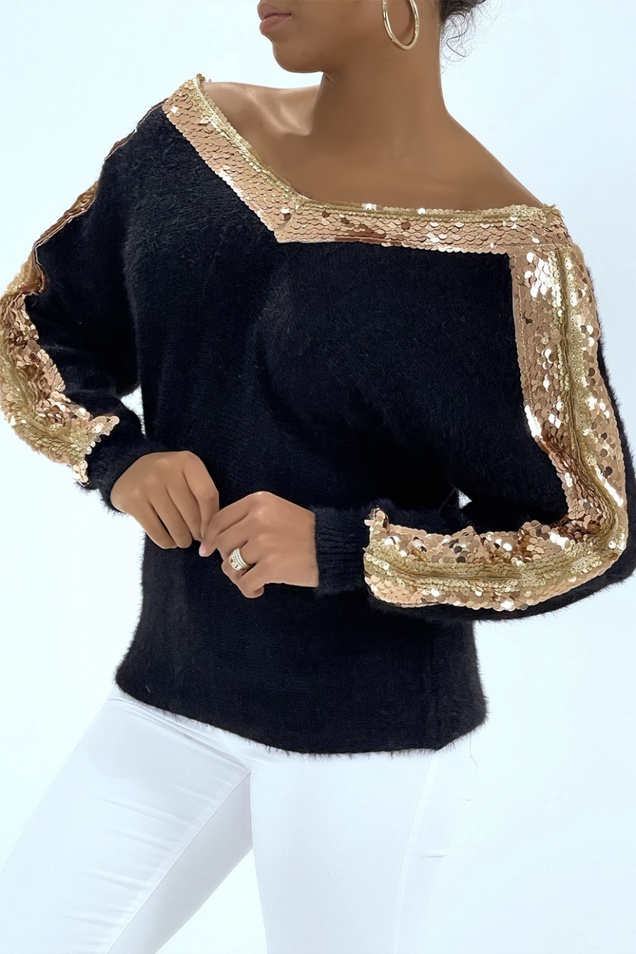 Super soft black mid-length sweater V-neck with sequined stripe from the collar to the sleeves - 2