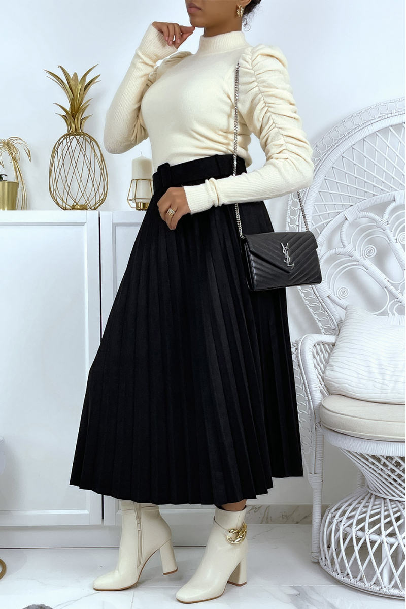 Long black pleated skater skirt with velvet effect with belt at the waist. - 2