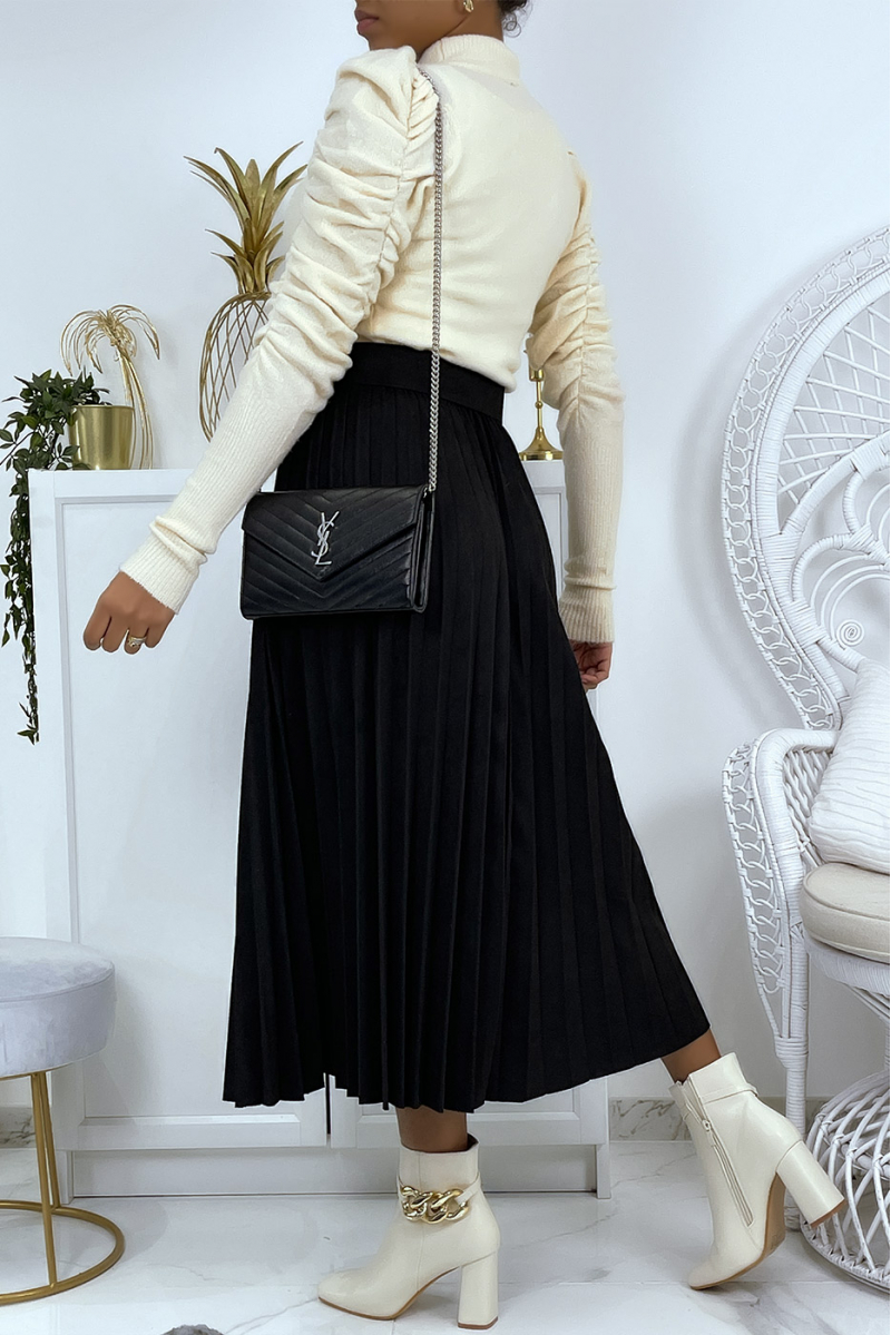 Long black pleated skater skirt with velvet effect with belt at the waist. - 3