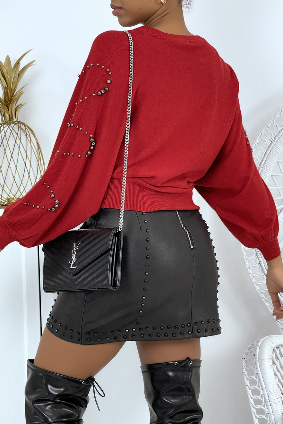 Pull fluide rouge bordeaux clouté à manches chauve-souris - 4