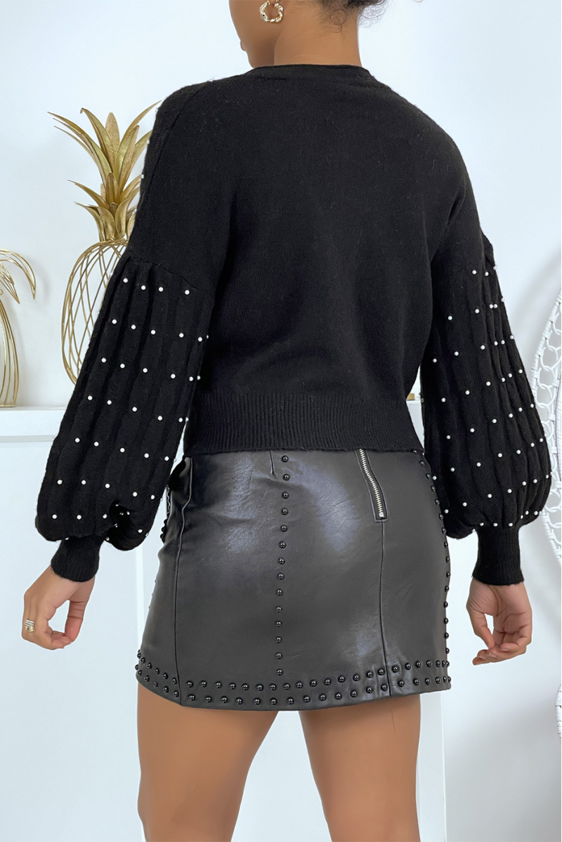 Black gilet with soft, cropped and puffed effect pearls - 4