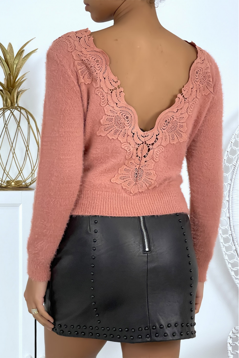 Fluffy fuchsia sweater with open back and lace details - 3