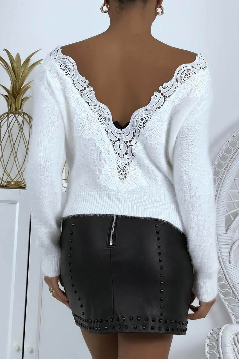 White fluffy sweater with open back and lace details - 4