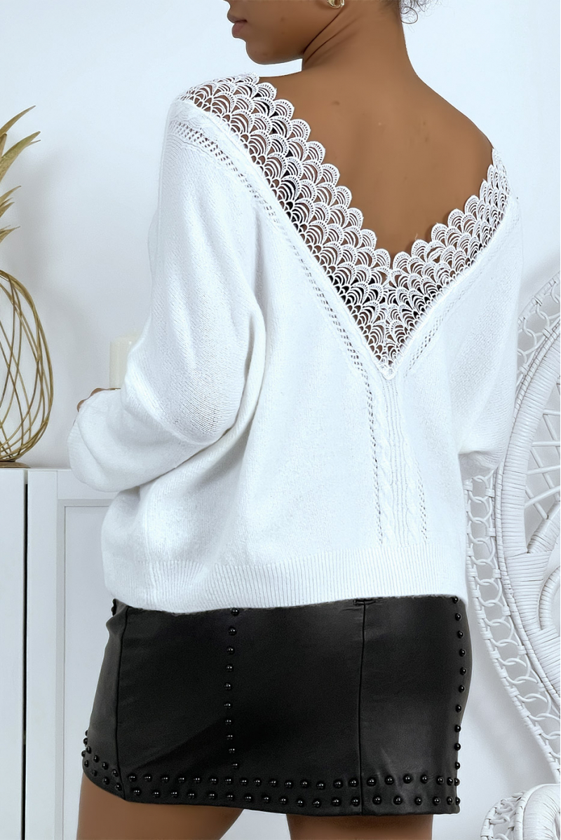 Witte soepelvallende trui van zacht breisel met mooie open rug - 4